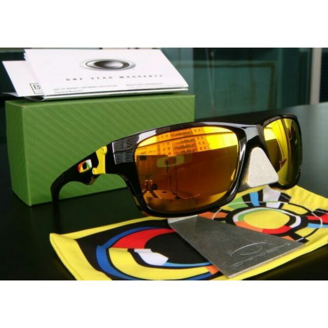 Oakley jupiter hot sale squared vr46