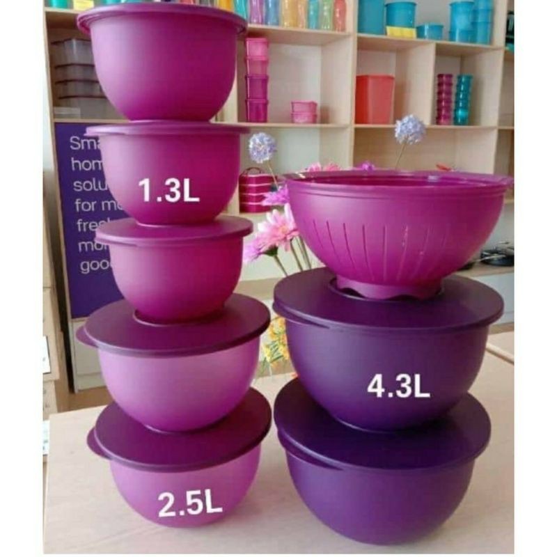 Tupperware Ultimate Mixing Bowl 8959 Flat Bottom 40 cup Purple