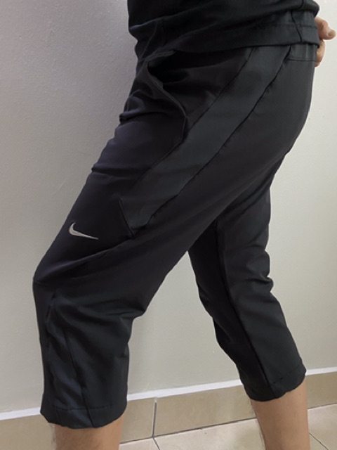 Nike three sale quarter pants