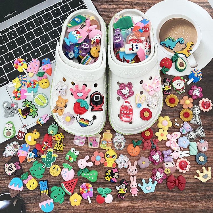 Cute pins best sale for crocs