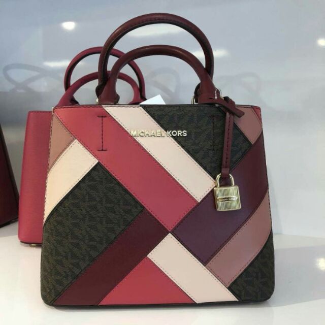 MICHAEL KORS ADELE MEDIUM MESSENGER   Shopee Malaysia