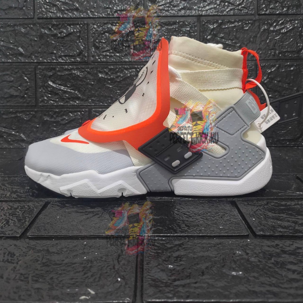 Nike huarache hotsell gripp team orange