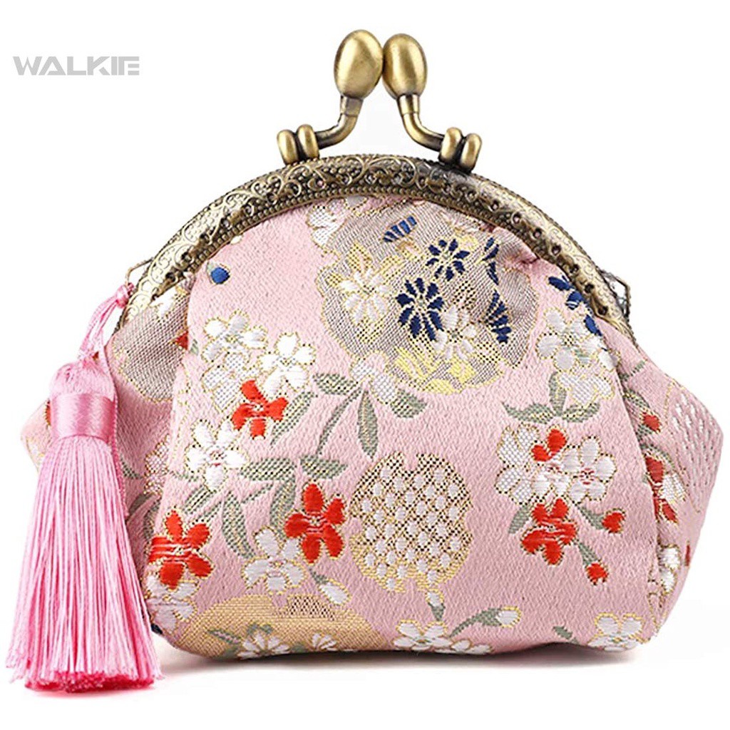 Coin purse with online clasp closure