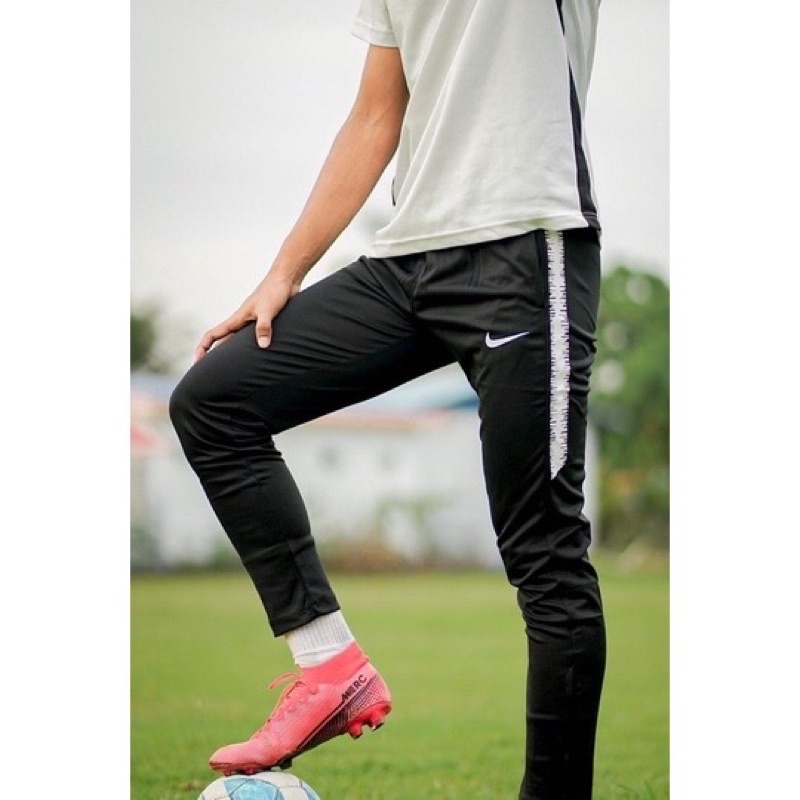 Nike academy best sale 18 training pant