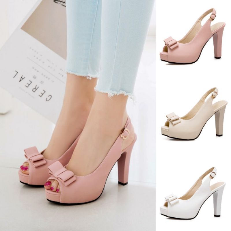 Size hotsell 32 heels