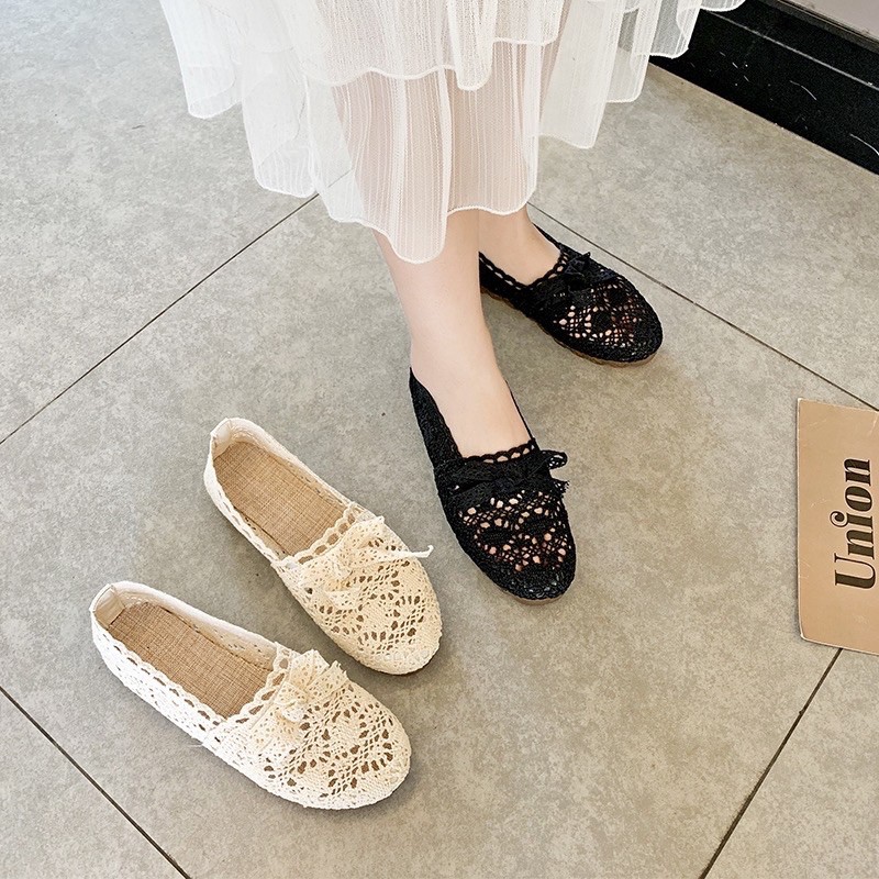 Fashion vintage breathable hollow out slip on hot sale flat shoes