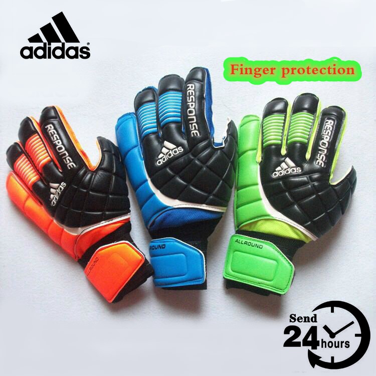 Hand gloves 2025 for football