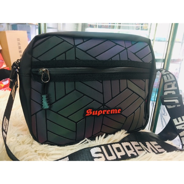 Supreme sling bag outlet fw18