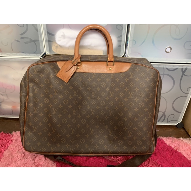 Lv hand best sale carry bag