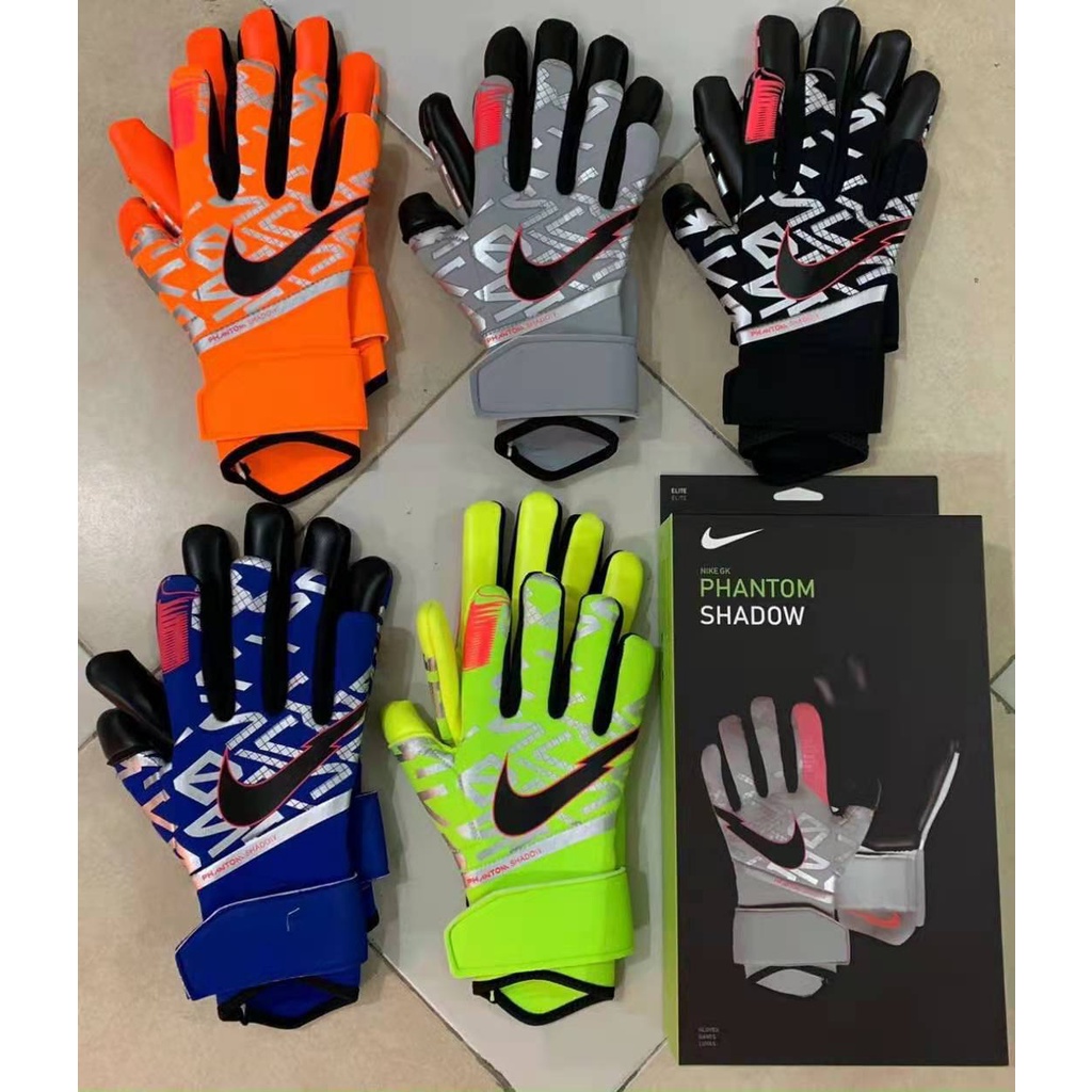 Gloves best sale goalkeeper nike