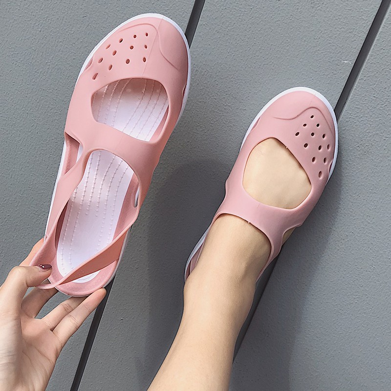 Crocs waterproof hot sale sandals