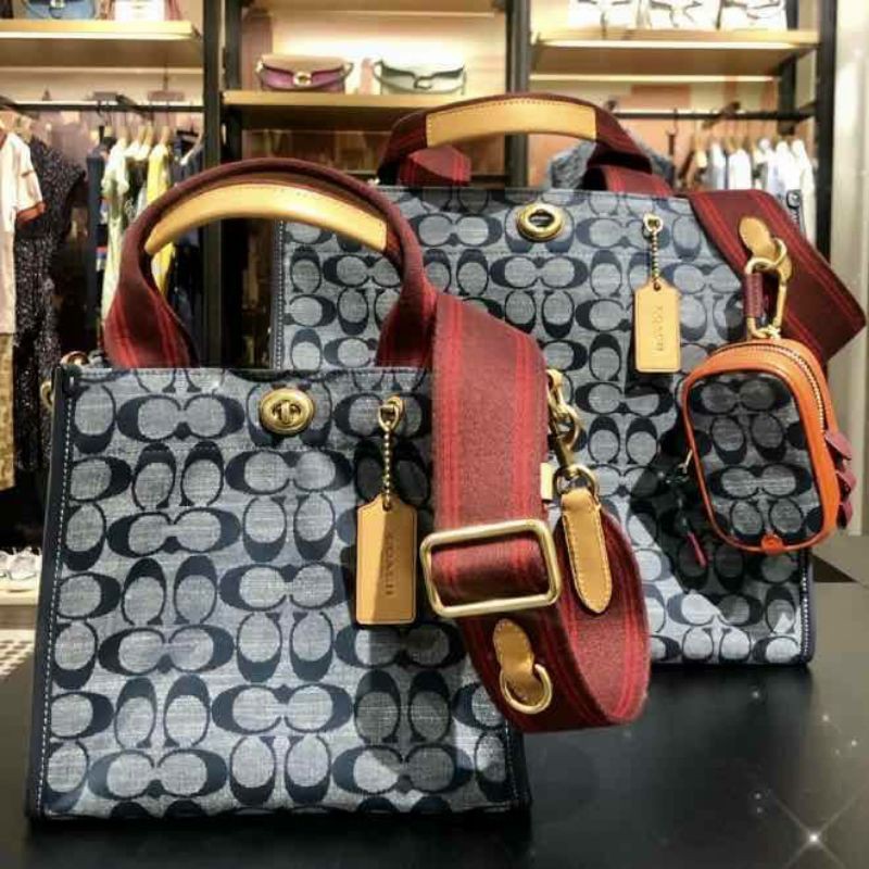 Coach chambray tote 22 hot sale