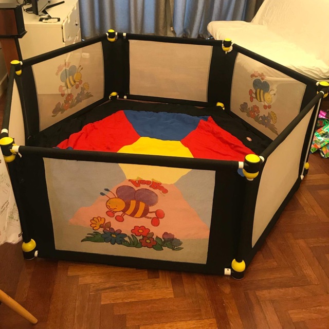 Vee bee 6 sided hot sale playpen