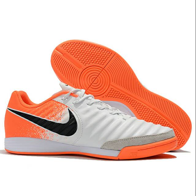 Nike 2025 futsal orange