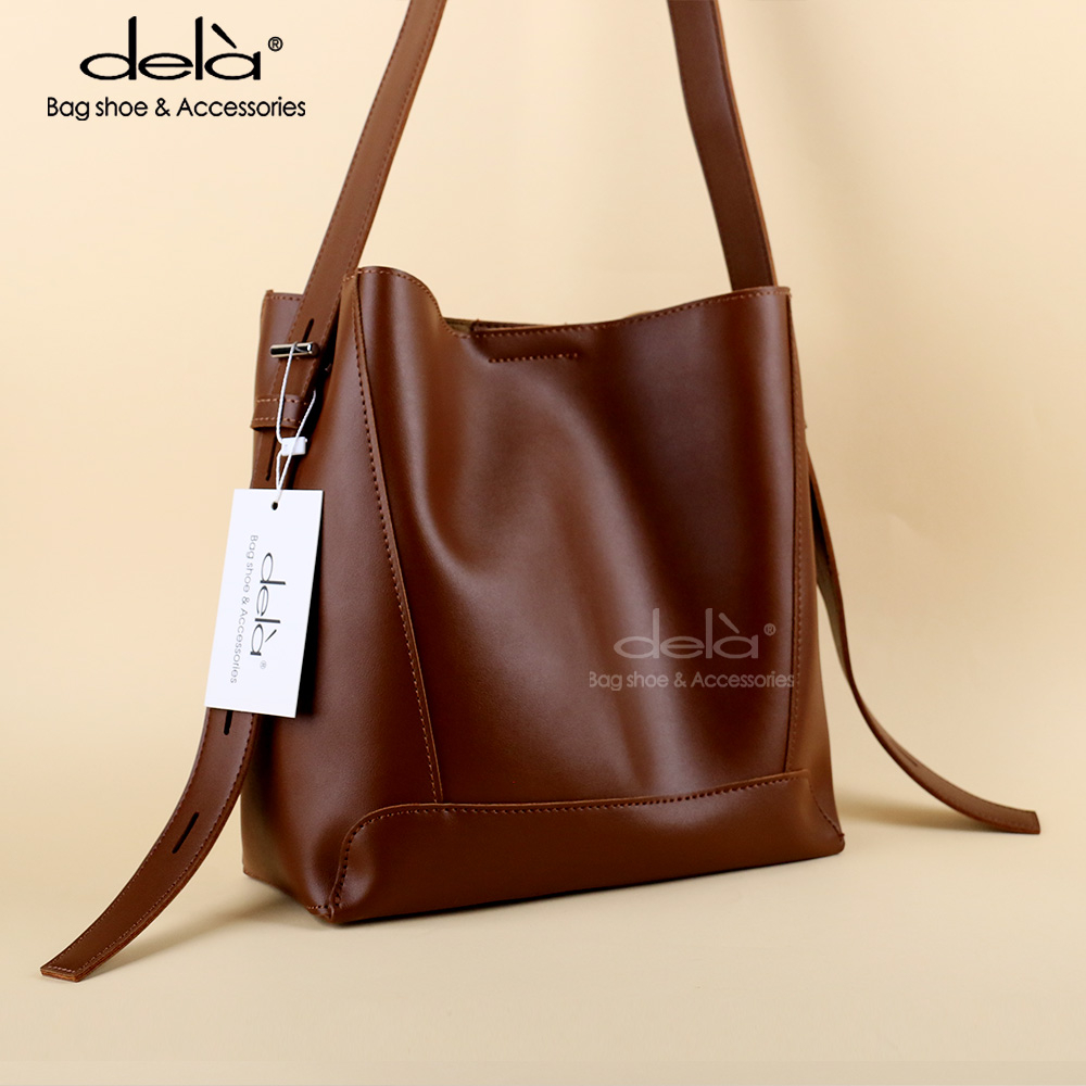 Large Capacity Commuter Casual Simple Fashionable Pu Leather Crescent Bag,  Can Be Carried By Hand Or Shoulder, With Pendant As Gift
