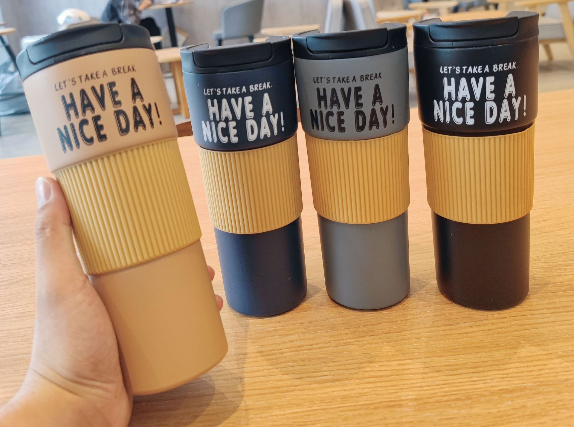 900ml/30oz Tumbler Sleeve Anti-Hot Cup Sleeve Water Mug Bottle Holder  Tumbler Carrier Cup Accessories Portable Eco-Friendly