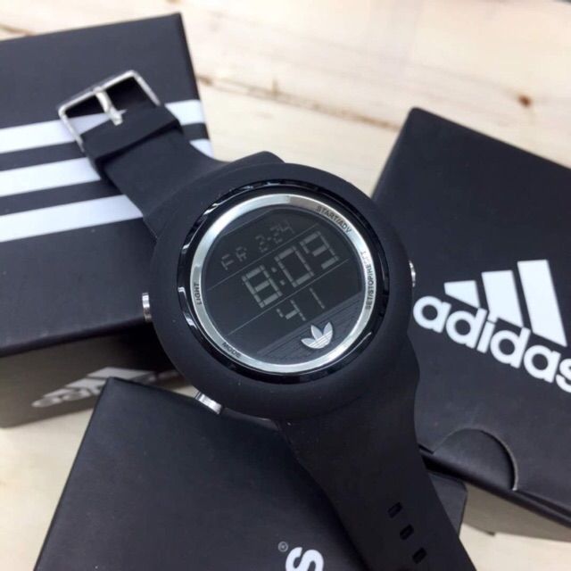 Adidas digital outlet watch 8037