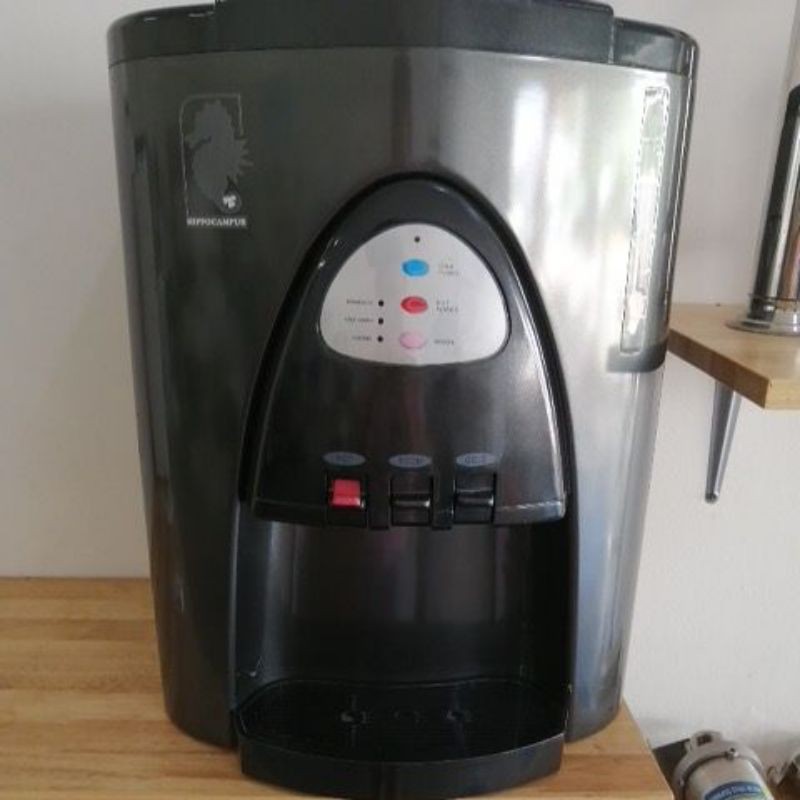 Delcol hot sale water dispenser