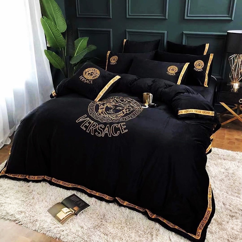 Versace deals bed sheet