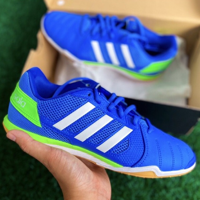 Kasut on sale futsal adidas