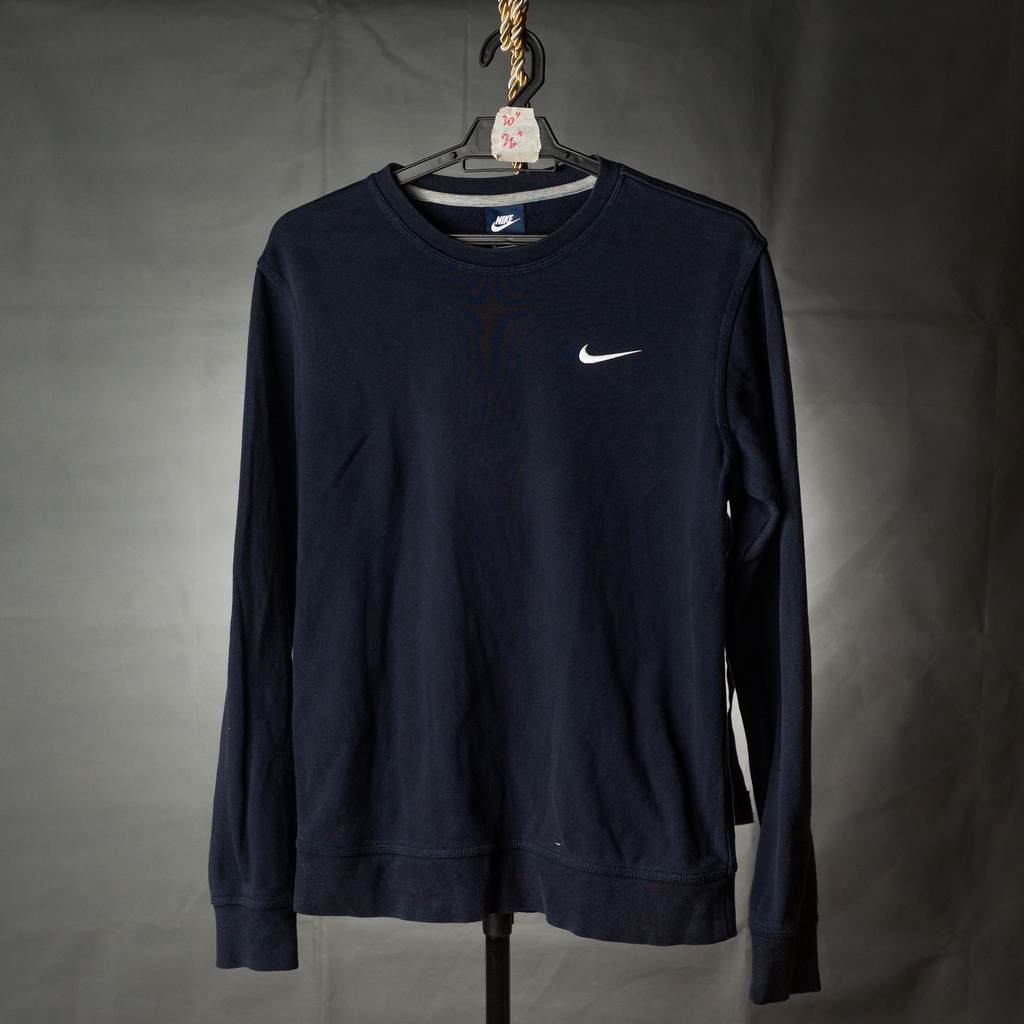 Plain nike clearance sweatshirt