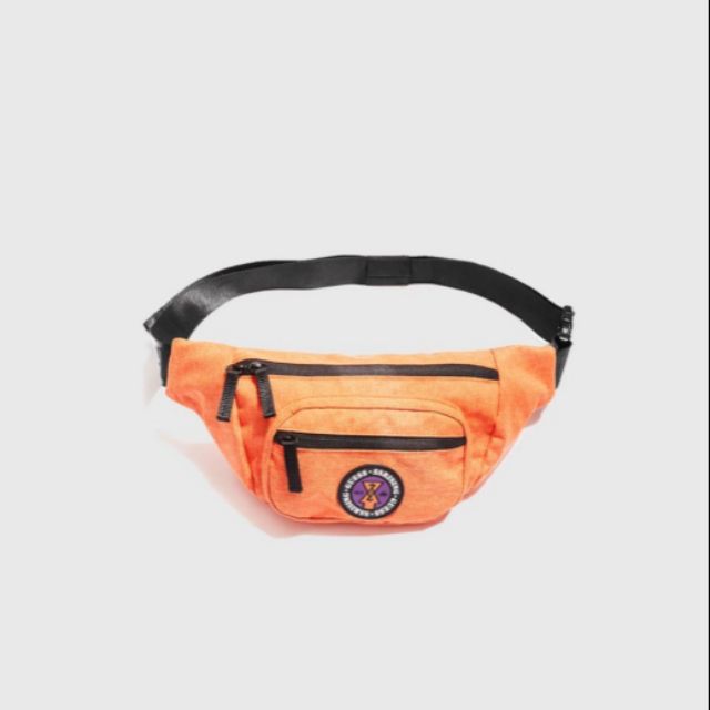 Guess on sale fanny packs