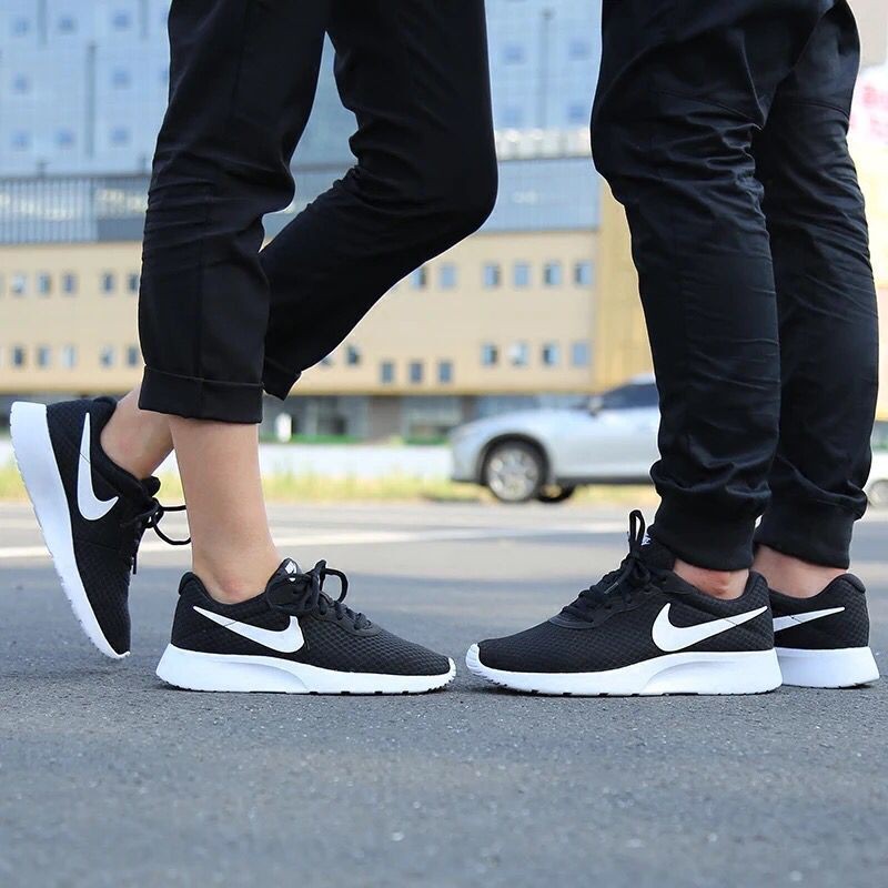 Nike tanjun 2025 roshe run