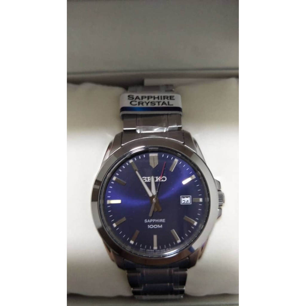 Seiko neo classic online quartz