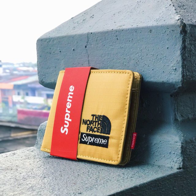 Supreme X The North Face Wallet Shopee Malaysia