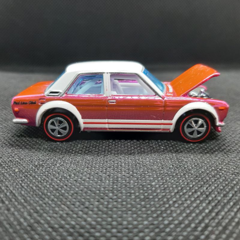 Hot Wheels RLC 2018 Pink 71 Datsun 510