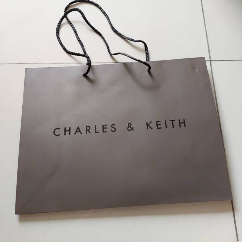 Paper bag charles and keith 2024 2018