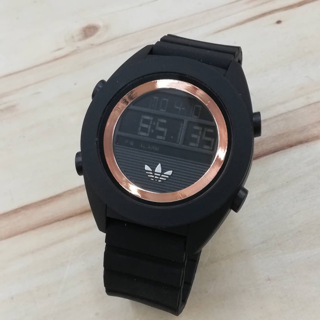 Adidas shop watch 8038