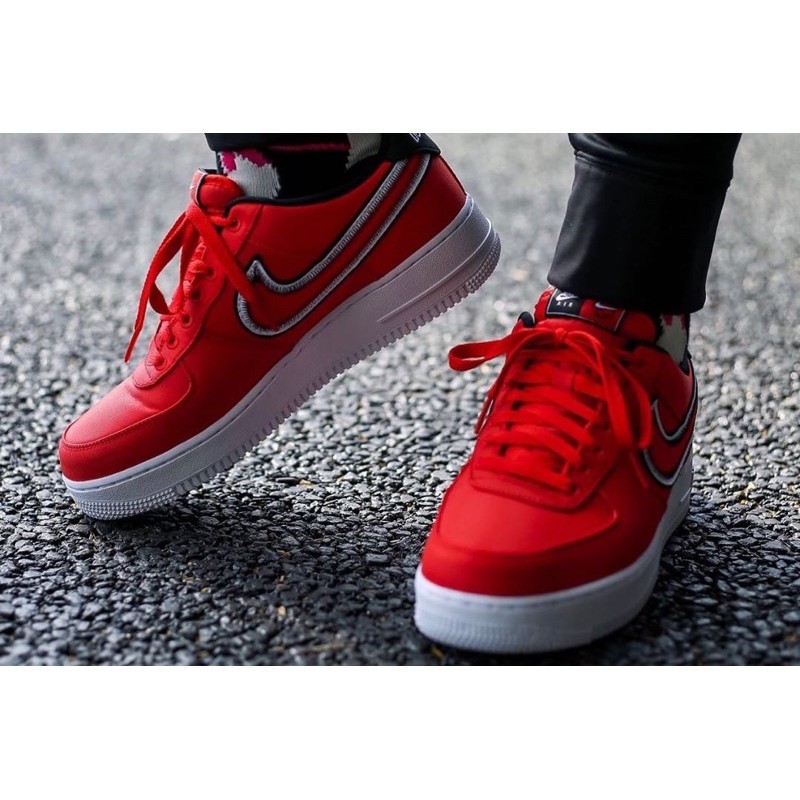 Nike air force store 1 red nba