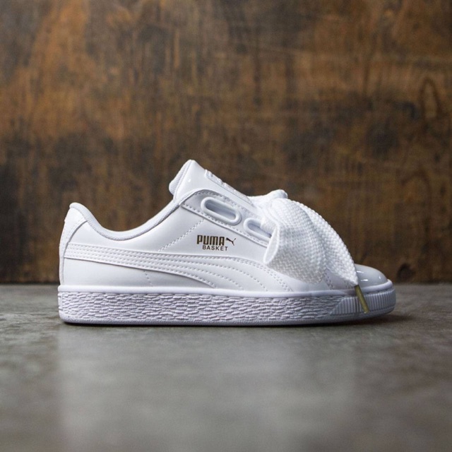 Puma basket hotsell heart white