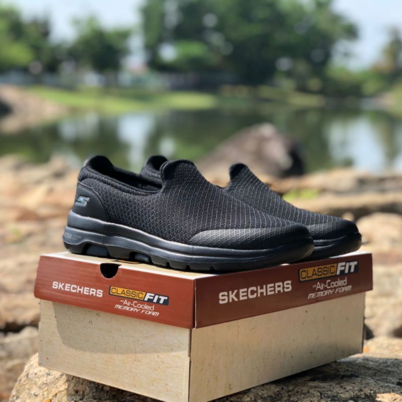 Kasut skechers outlet go walk 5