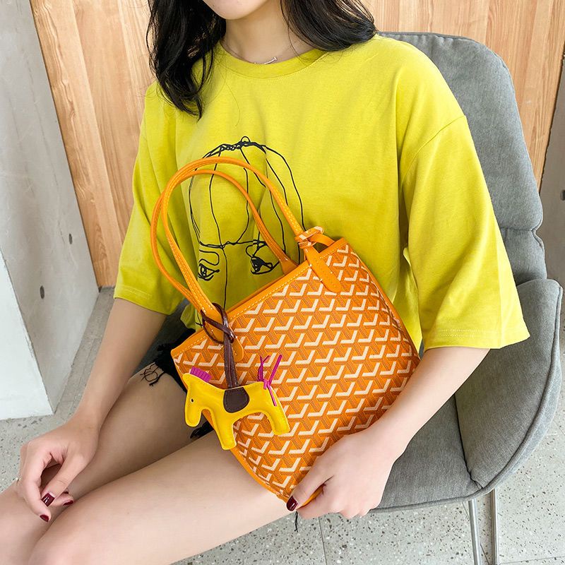 Ready Stock Goyard tote bag Star Female New Style 2020 Korean Dog Tooth  Vegetable Basket Shoulder Large Capacity Handbag Small