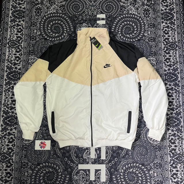 Gold and white nike 2024 windbreaker