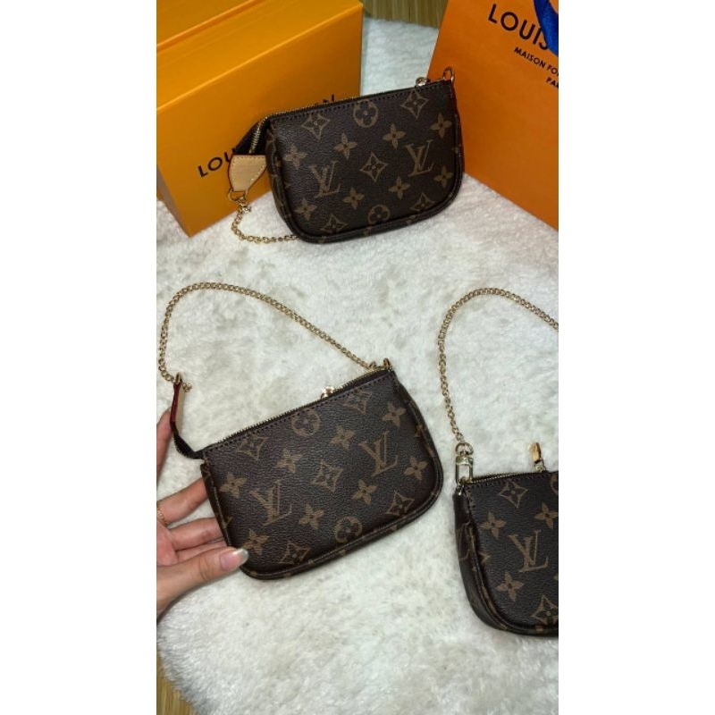 Please read the caption) Chanel Vip gift sling bag, Women's Fashion, Bags &  Wallets, Purses & Pouches on Carousell