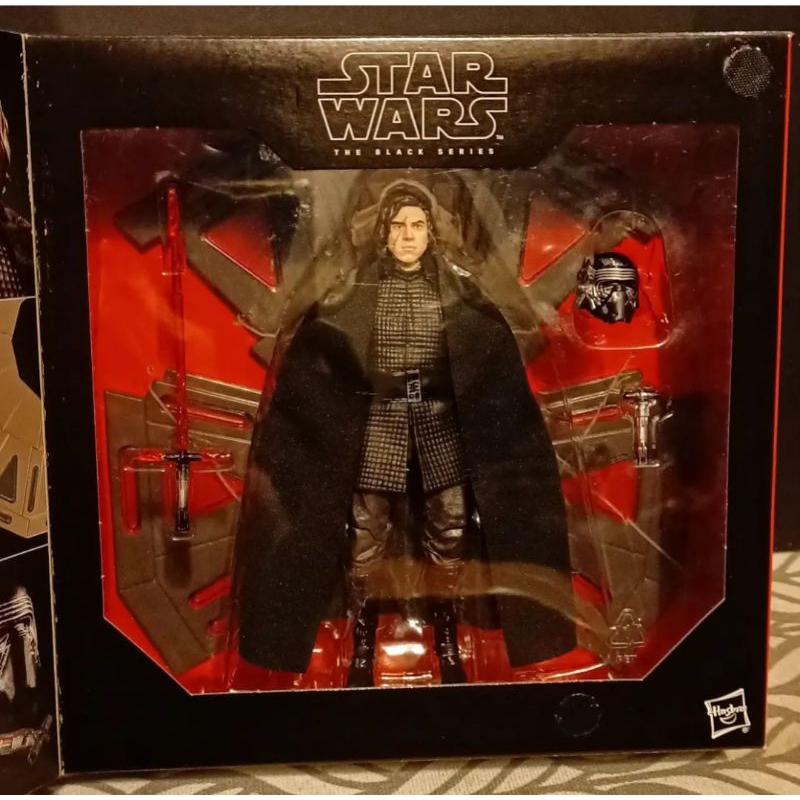 Kylo ren throne 2024 room black series