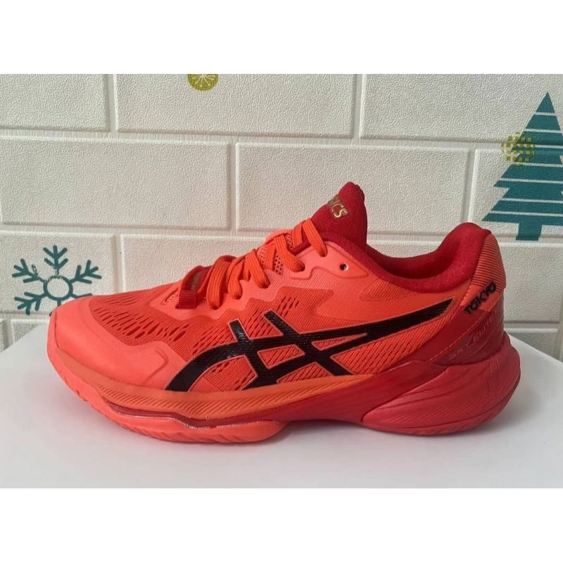 Asics indoor best sale badminton shoes