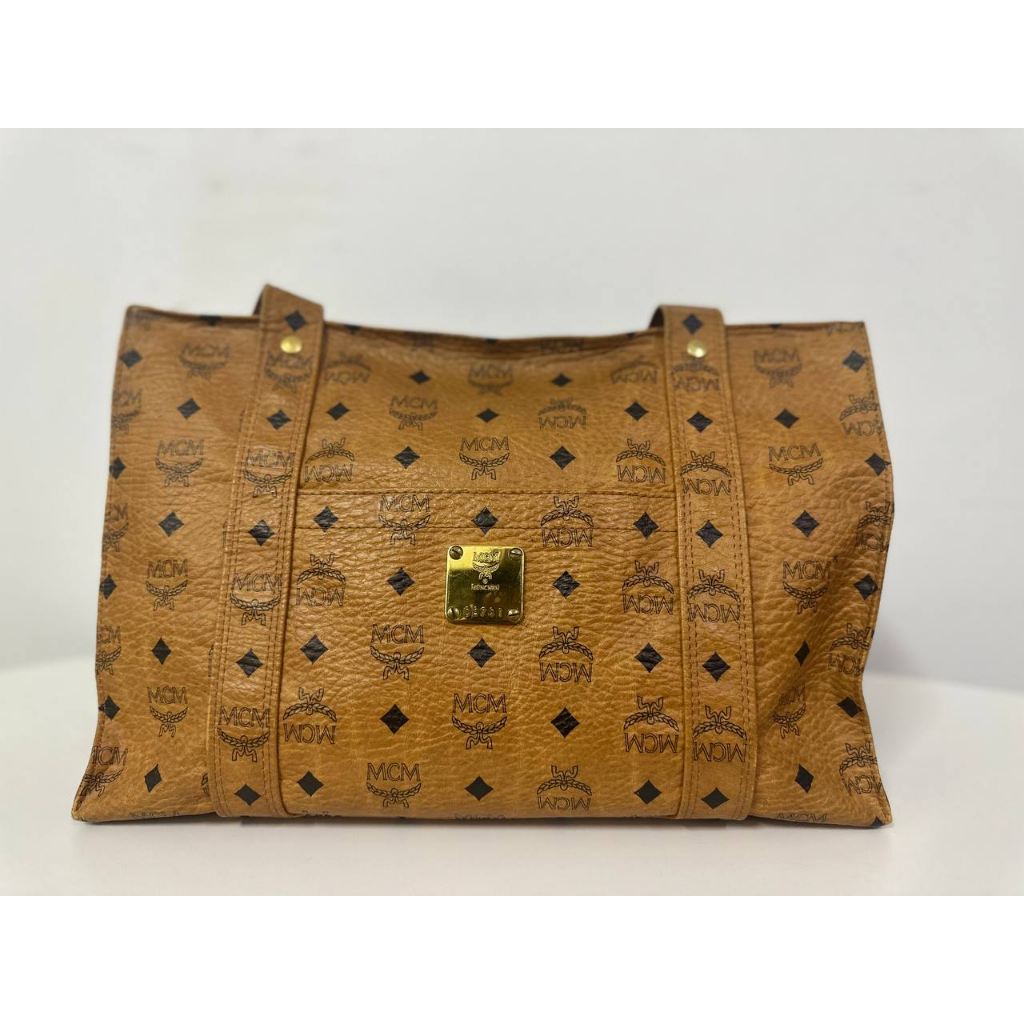 Mcm clutch bag store price