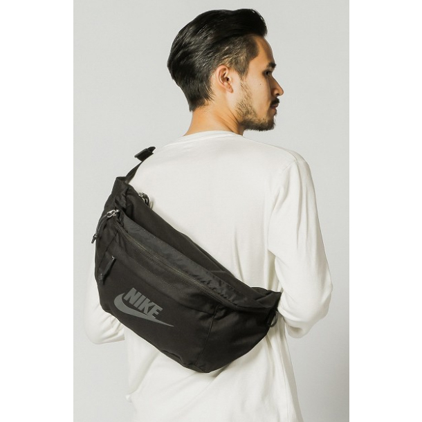 Nike tech hip outlet bag