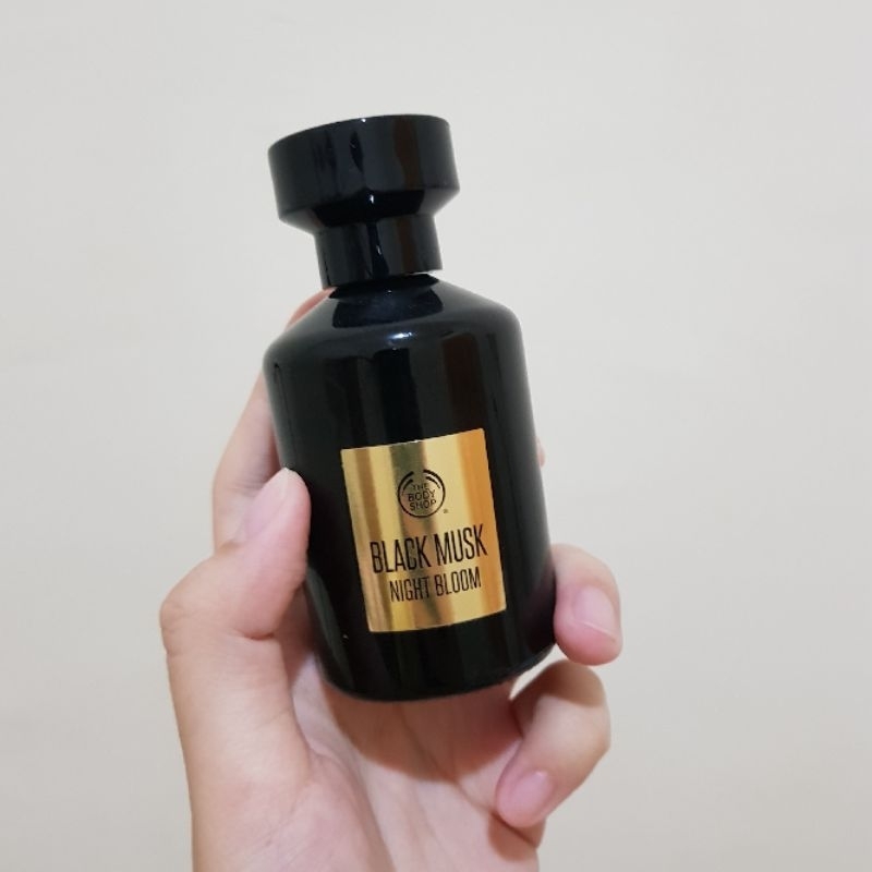 Black musk night online bloom edt