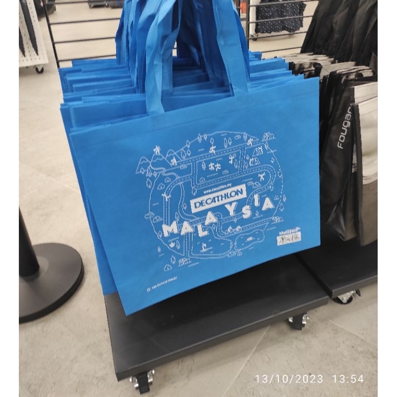 Decathlon shopping outlet bag