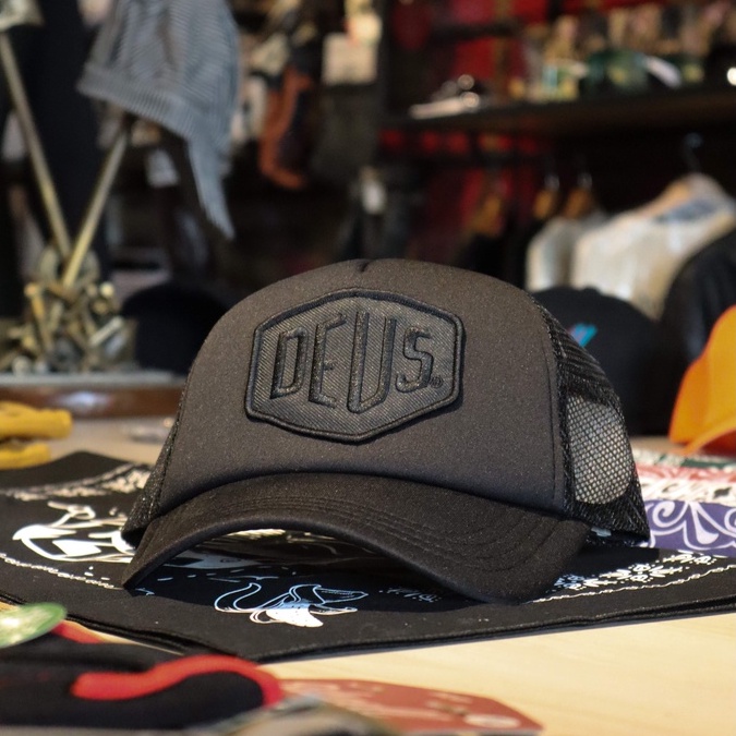 Deus trucker sale cap baylands trucker