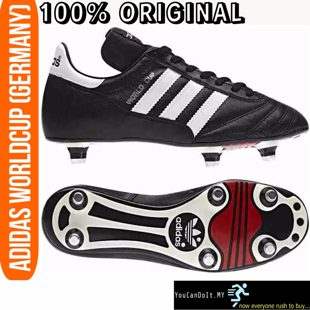 6 studs hot sale soccer boots