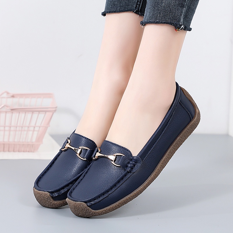 Casual fashion flat discount moccasins