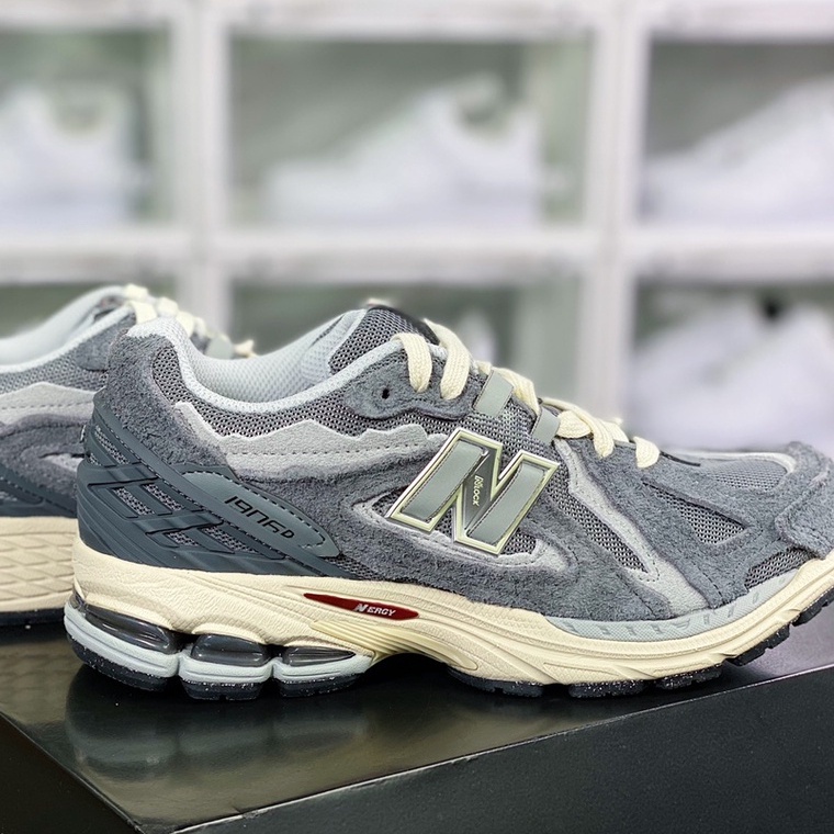 Clearance new balance running hot sale shoes